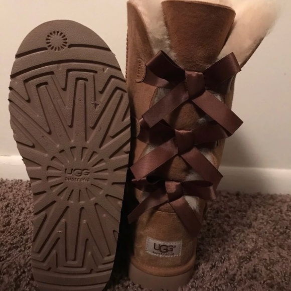 Women’s Ugg Boots (SOLD) - Picture 4 of 5